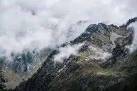 Intelligent Video Chapters for Seamless Navigation